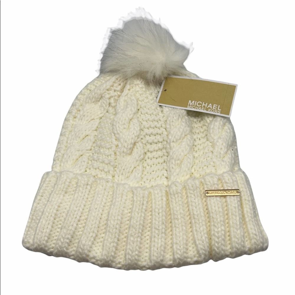 Micheal Kors Woman’s Cream Hat
